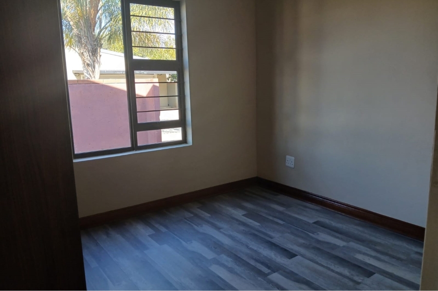 To Let 3 Bedroom Property for Rent in Waterval East North West